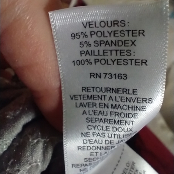 Cable & Gauge Sequin Velvet Halter Top - Picture 4 of 9